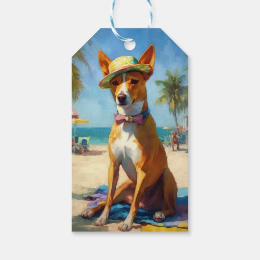 Basenji op het strand, zomercadeau voor hondenlief cadeaulabel (Achterkant)