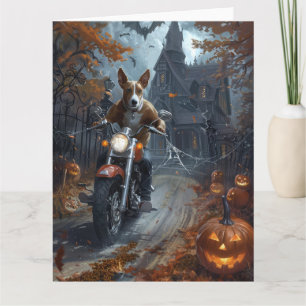 Basenji rijdt op motorfiets Halloween griezelig Kaart