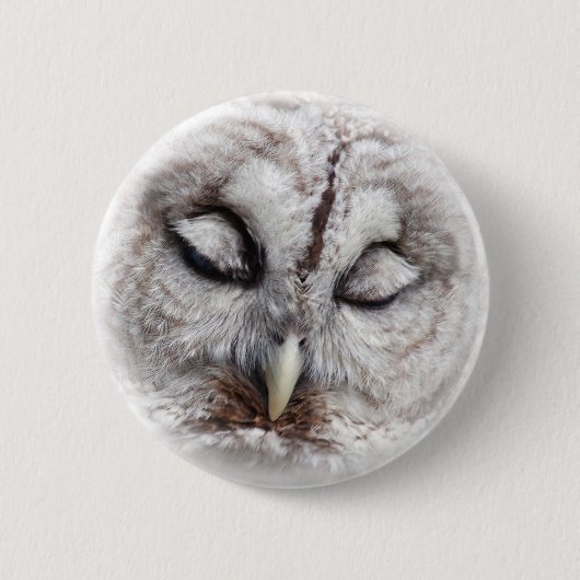 Bashful Barred Owl Ronde Button 5,7 Cm (Voorkant)