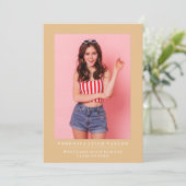 BASIC MINIMALISTISCHE FOTO AFSTUDEREN AANKONDIGING (Staand voorkant)