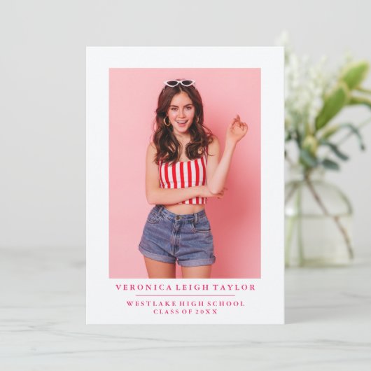 BASIC MINIMALISTISCHE FOTO AFSTUDEREN AANKONDIGING (Staand voorkant)