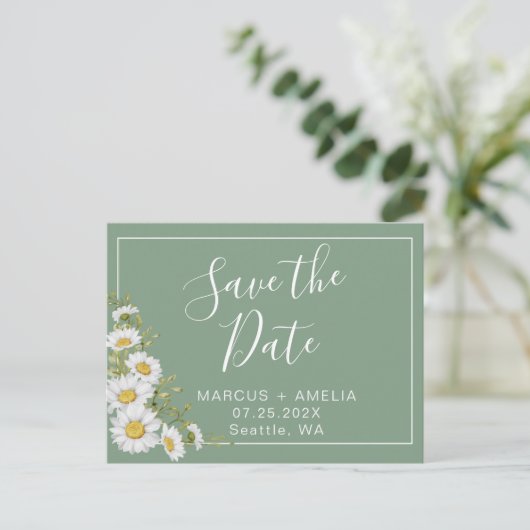  Basil Green & White Daisies Aankondigingskaart (Staand voorkant)