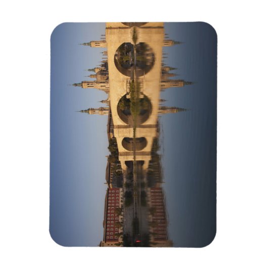 Basilica de Nuestra Senora de Pilar Magneet (Verticaal)