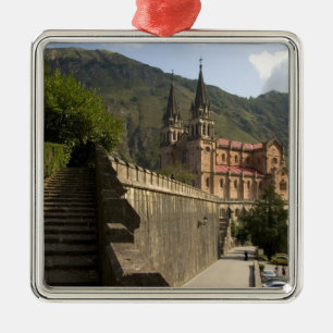Basiliek van Covadonga, noordwest Spanje. Metalen Ornament