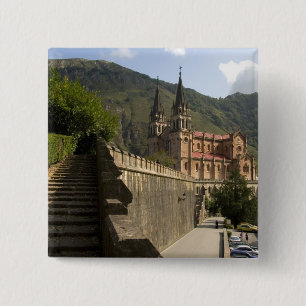 Basiliek van Covadonga, noordwest Spanje. Vierkante Button 5,1 Cm