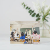 Basisschoolstudenten op school 2 briefkaart (Staand voorkant)