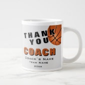 Basketbal bedankt coach grote koffiekop (Rechts)