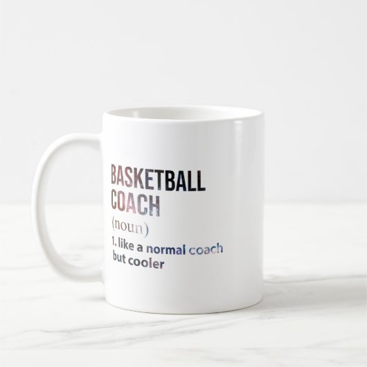 Basketbal coach als een normale coach, maar koeler koffiemok (Links)