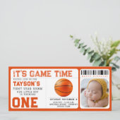 Basketbal eerste jaar down 1e verjaardag ticket kaart (Staand voorkant)