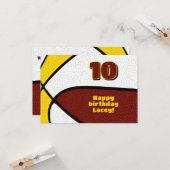 Basketbal Happy Birthday Maroon Gold Team Kleuren Kaart (Voorkant / Achterkant in situ)