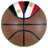 Basketbal in ware grootte met vlag van Egypte (Rechts)