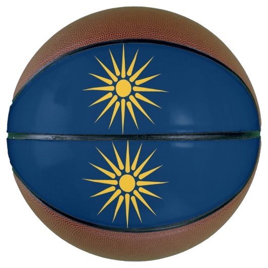 Basketbal in ware grootte met vlag van Macedonië (Voorkant)