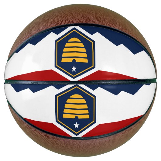 Basketbal in ware grootte met vlag van Utah, VS (Voorkant)