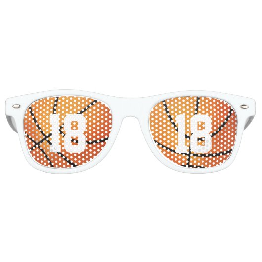 Basketbal met je eigen nummer | Sportcadeau Retro Zonnebril (Voorkant)