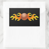 Basketbal met vlammen rechthoekige sticker (Tas)