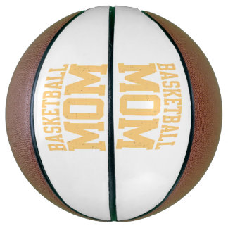 Basketbal moeder voor de beste hofside cheerleader