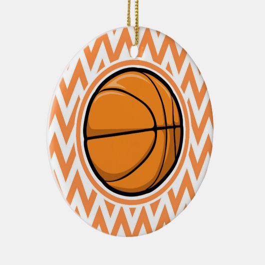 Basketbal op Sinaasappel en witte Chevron Keramisch Ornament (Rechts)