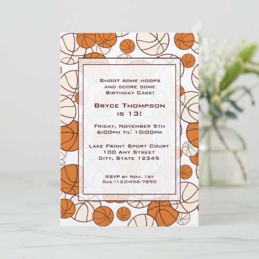Basketbal Party Uitnodiging (Staand voorkant)
