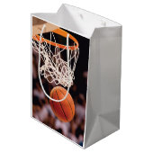 Basketbal scoren medium cadeauzakje (Achterkant Gekanteld)