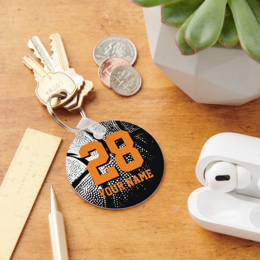 Basketbal shirt nummer sleutelhanger | Personalise (Bureau)