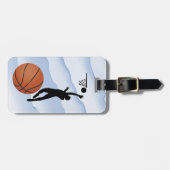 Basketbal -- Silhouet van Speler plus Bal Bagagelabel (Voorkant horizontaal)