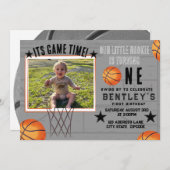 Basketbal Sport eerste verjaardag uitnodiging (Voorkant / Achterkant)