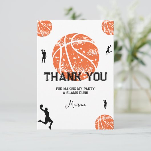 Basketbal verjaardagsfeest bedankkaart (Staand voorkant)