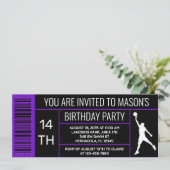 Basketbal Verjaardagsfeestje Paarse schoenendoos l Kaart (Staand voorkant)