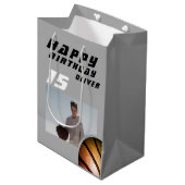 Basketball Ball Boy FotoHappy Birthday Medium Cadeauzakje (Voorkant Gekanteld)