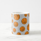 Basketball Balls Patroon op grijze achtergrond Koffiemok (Center)