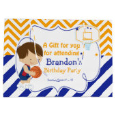 Basketball Cute Brown Hair Boy Dank u Groot Cadeauzakje (Achterkant)