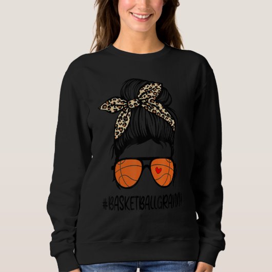 Basketball Granny Life Leopard Messy Bun Moeder Trui (Voorkant)