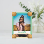 Basketball Green & Gold Afstuderen Aankondigingskaart (Staand voorkant)