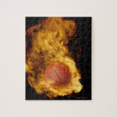 Basketball in brand (digitaal samengesteld) legpuzzel (Verticaal)