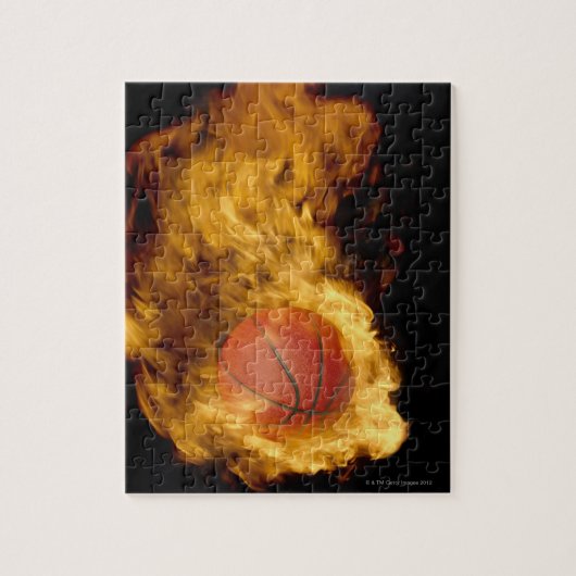 Basketball in brand (digitaal samengesteld) legpuzzel (Verticaal)