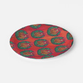 Basketball in Holly Wreater Pattern op Red Papieren Bordje (Gekanteld)