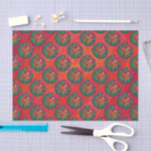Basketball in Holly Wreater Pattern op Red Tissuepapier (Craft)