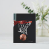 Basketball in Hoop Briefkaart (Staand voorkant)