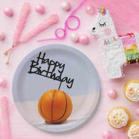 Basketball met Happy Birthday op witte achtergrond Papieren Bordje (Feest)