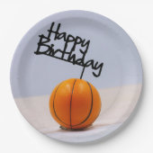 Basketball met Happy Birthday op witte achtergrond Papieren Bordje (Voorkant)