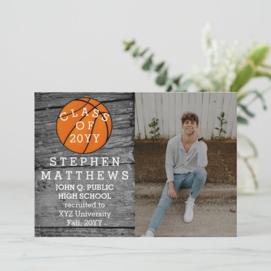 Basketball Rustic Foto Afstuderen kondiging Kaart (Staand voorkant)