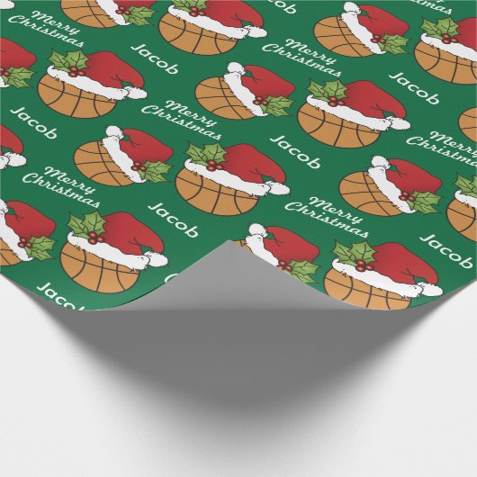 Basketball Santa Hat op groene achtergrond Wrappen Cadeaupapier (Hoek)