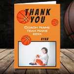 Basketball Sports Bedankt Coach Kaart<br><div class="desc">Basketball bedankt je buskaart met foto,  dank je tekst,  coach name,  teamnaam,  jaar,  jouw naam en basketbalballen. In de kaart zitten basketbalballen. Foto: kaart - voeg je foto toe aan de sjabloon. Pas de kaart aan met namen en jouw tekst. Hartelijk dank voor de basketbalcoach!</div>