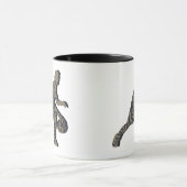 Basketballer dribbelen met full body tekst mok (Midden)