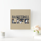 Basketballers dribbelen met oranje bal vierkante klok (Huis)