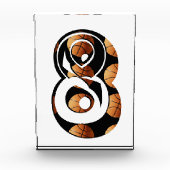 Basketballers nummer acht met basketballen, fotoblokken (Voorkant)