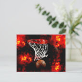 Basketbalnet, bal & vlammen briefkaart (Staand voorkant)