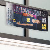 Basketbalspeler Middelbare School Seniorenavond Sp Spandoek (Buitenkant Gebouw)