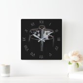 Bass 1 Grey Script Roman Numbers wcn Vierkante Klok (Huis)