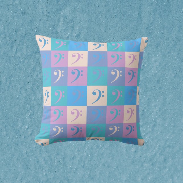 Bass Clef Music Pastel Colors Pattern Kussen (A throw pillow with a pattern of bass clefs in a pastel color scheme.)